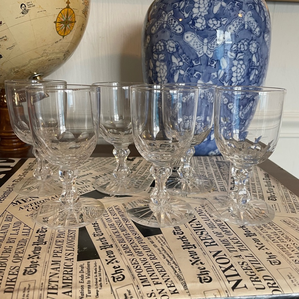 Set of 6 vintage cordial wine glasses